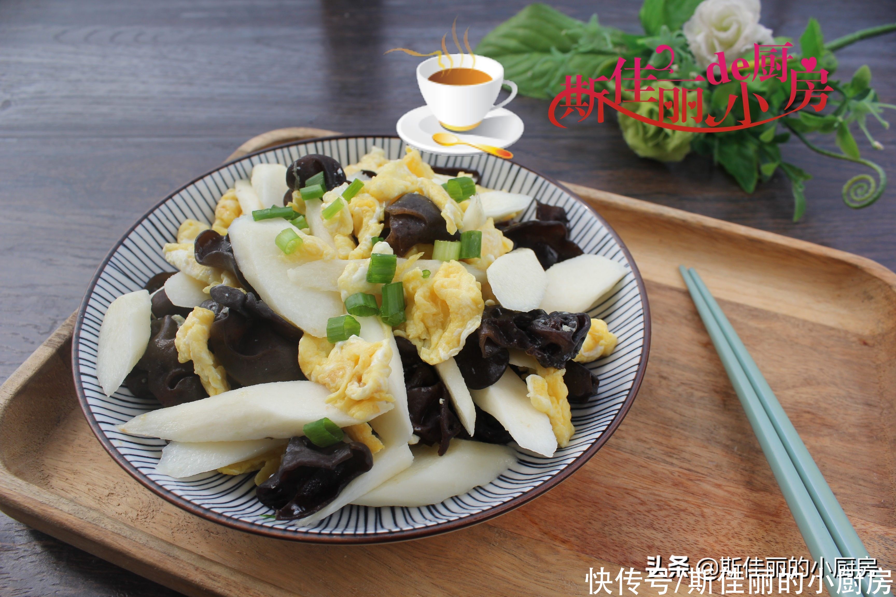 hidden|南方母子俩3菜午餐晒圈火了，花钱少孩子吃得香，儿子：妈妈最棒