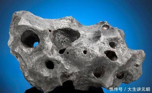 被大气层雕刻而成的锥体陨石,如何判断它来自于太空何处