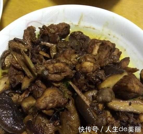 婆婆|婆婆进城照顾我坐月子，这样的饭菜确定是做给我吃的？