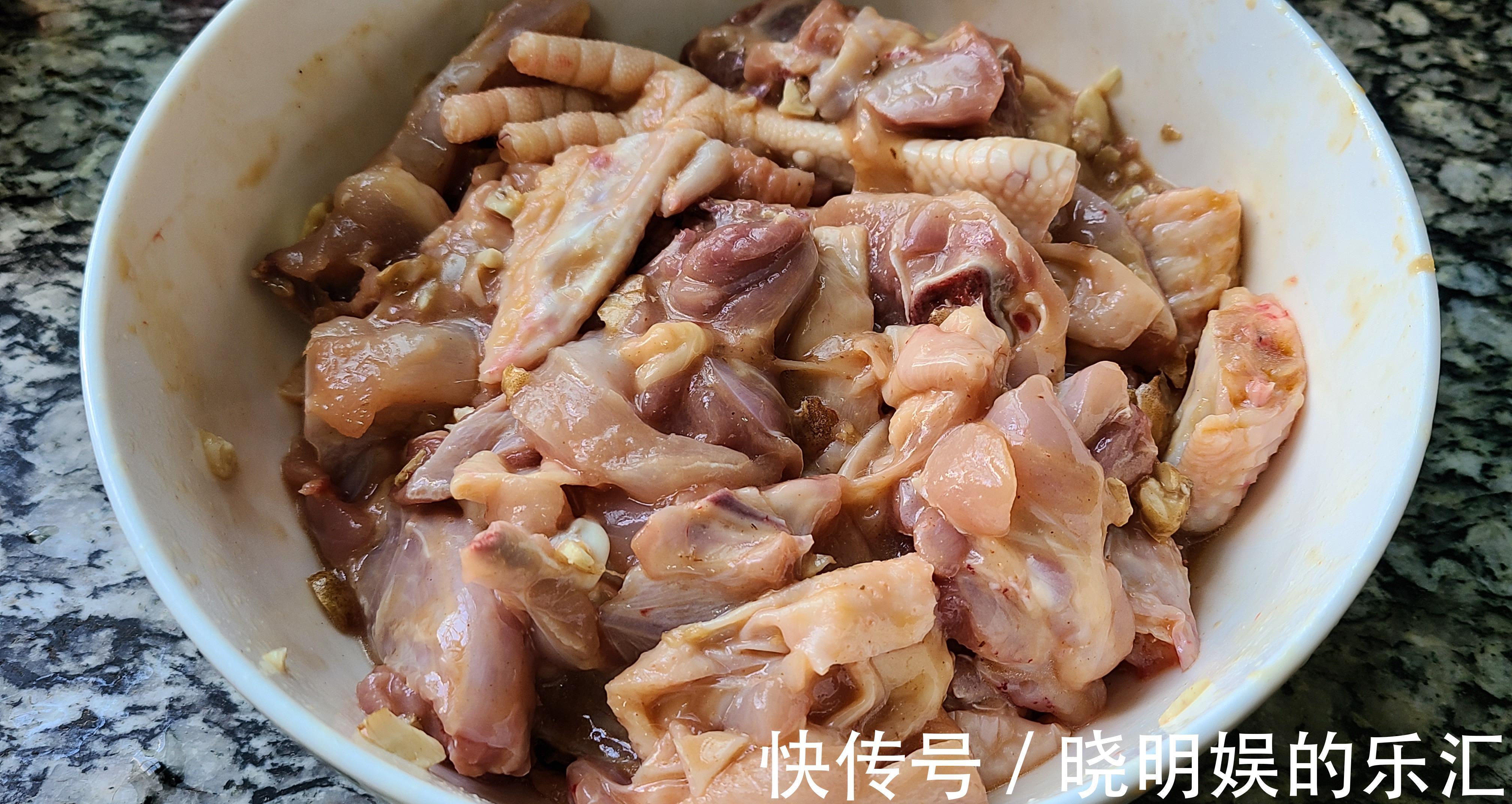 盐焗鸡|沙姜焗鸡煲，广东很好吃的一道美食，吃过都说香