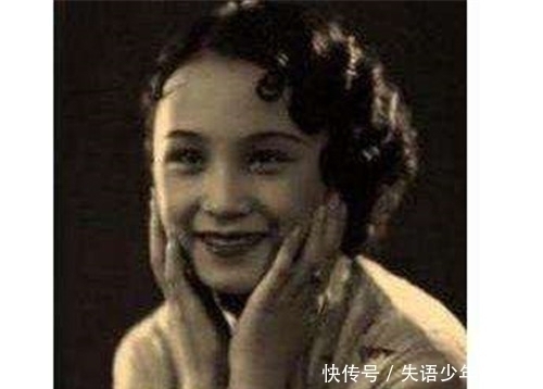 她因名字太高雅被人排挤,校长换个土气点的,结果红遍祖国大地