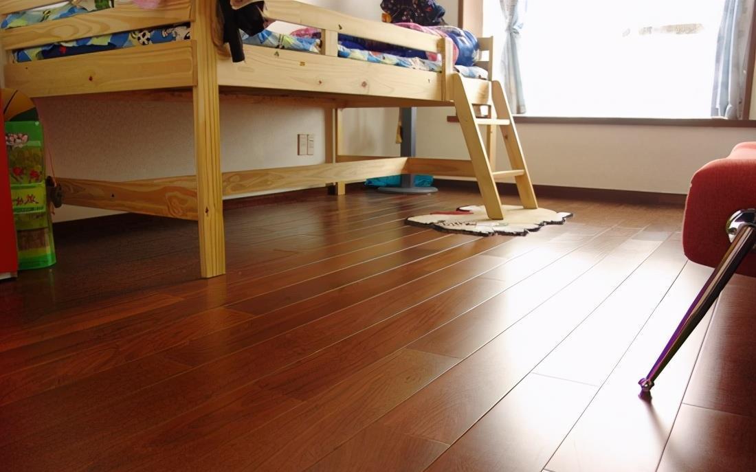 地板|家居护肤不可少,想要保持地板的高颜值,学会保养是关键