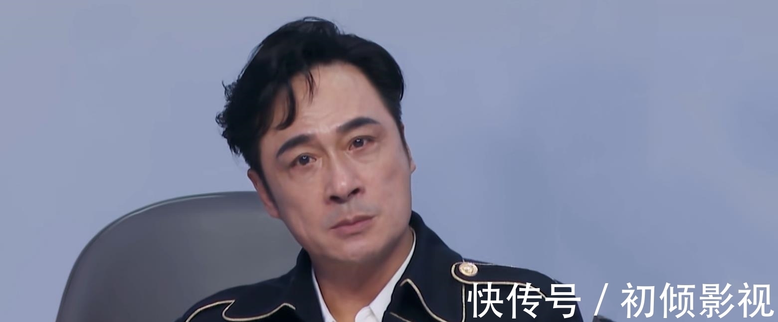 《追光吧》尼坤45票排名第一，陈楚生40票排名第二，吴镇宇排第三