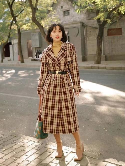 爆火的焦糖色系，显白又温暖，看起来还很酷！