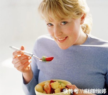 一日三餐|三位孕妇,一位爱吃甜、一位嗜酸、一位吃肉多,预示着什么