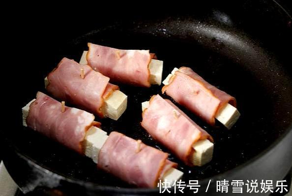 豆腐条|脑洞大开的豆腐卷,培根当皮煎,外脆香里清甜