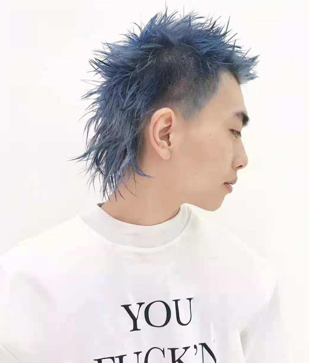 鲻鱼头|“鲻鱼头”和“狼尾式”有啥区别?适合什么脸型?需要烫发吗?