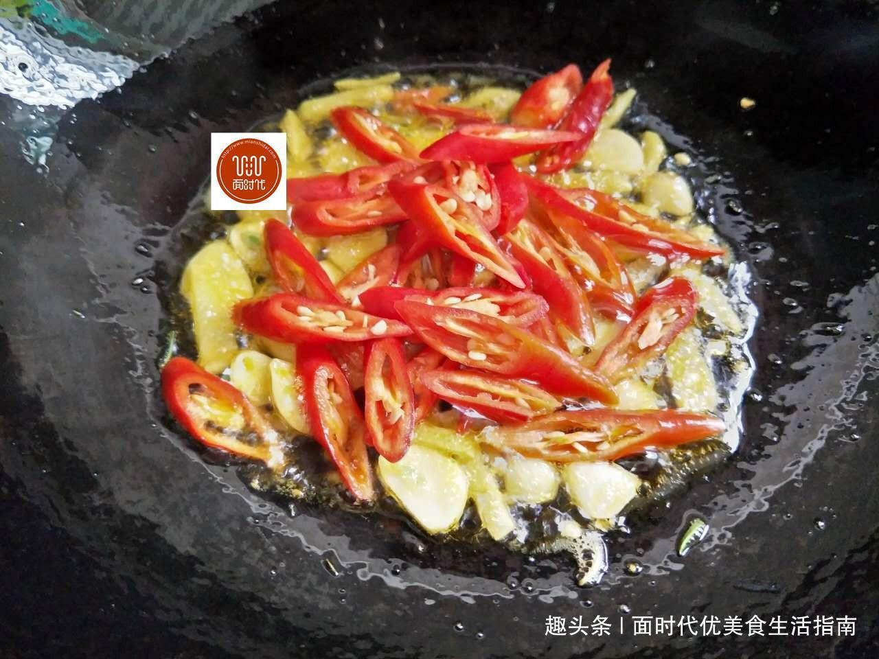 教你做个下饭菜，做法简单易学，比大鱼大肉好吃，十分过瘾