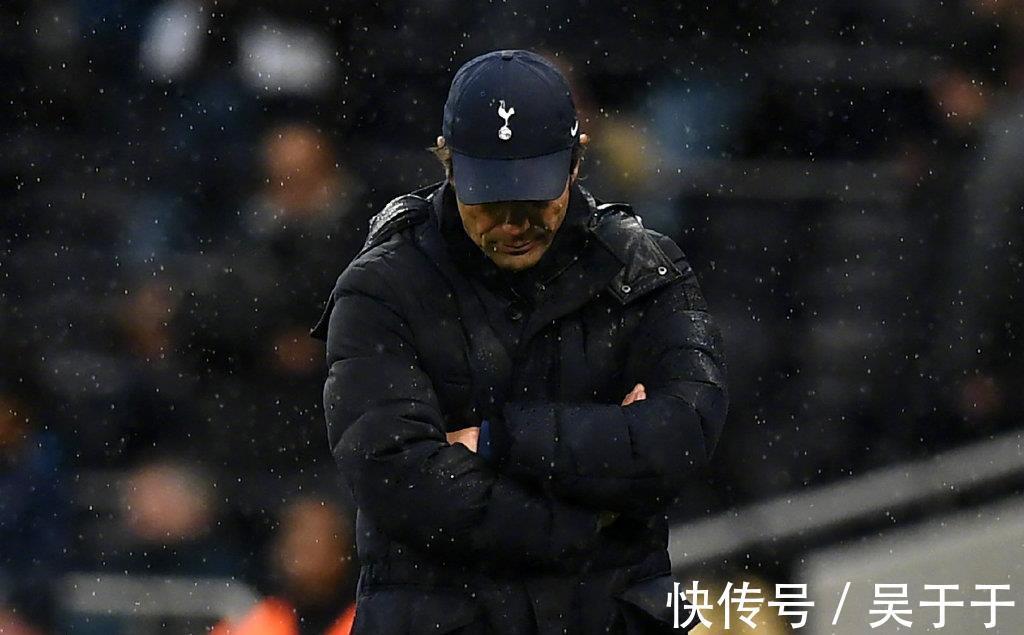 阿森纳|0-2,阿森纳曼联笑了!英超劲旅翻车,被轰8脚+3轮0分,争四乱了