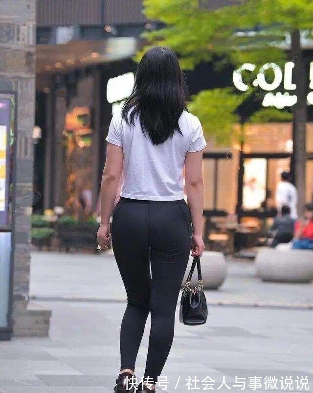 俏皮 时尚俏皮的打底裤穿搭凸显优雅态度,简约也是一种美,优雅美丽!