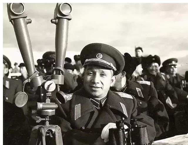 大将|授衔时，一野、二野、四野的兵团司令都有大将，为何三野没有