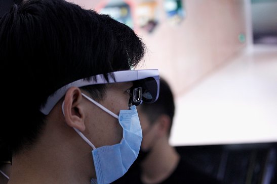 重量轻|OPPO公布第二代AR概念眼镜,重量轻75%,3米外可看90英寸巨幕