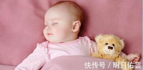 舌苔|宝宝有这4个表现,说明他积食,大人可别大意了,吃它积食消得快