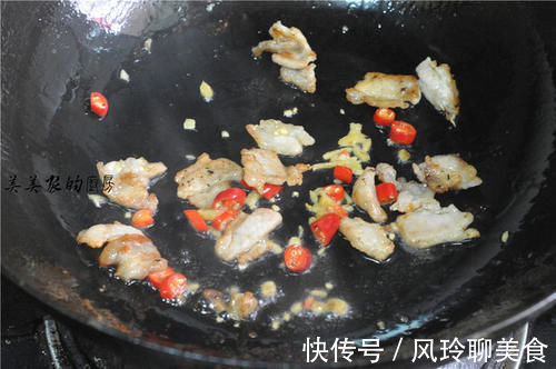 冬天这菜2元1斤,钙含量比鸡蛋高3倍,不懂吃亏大了!