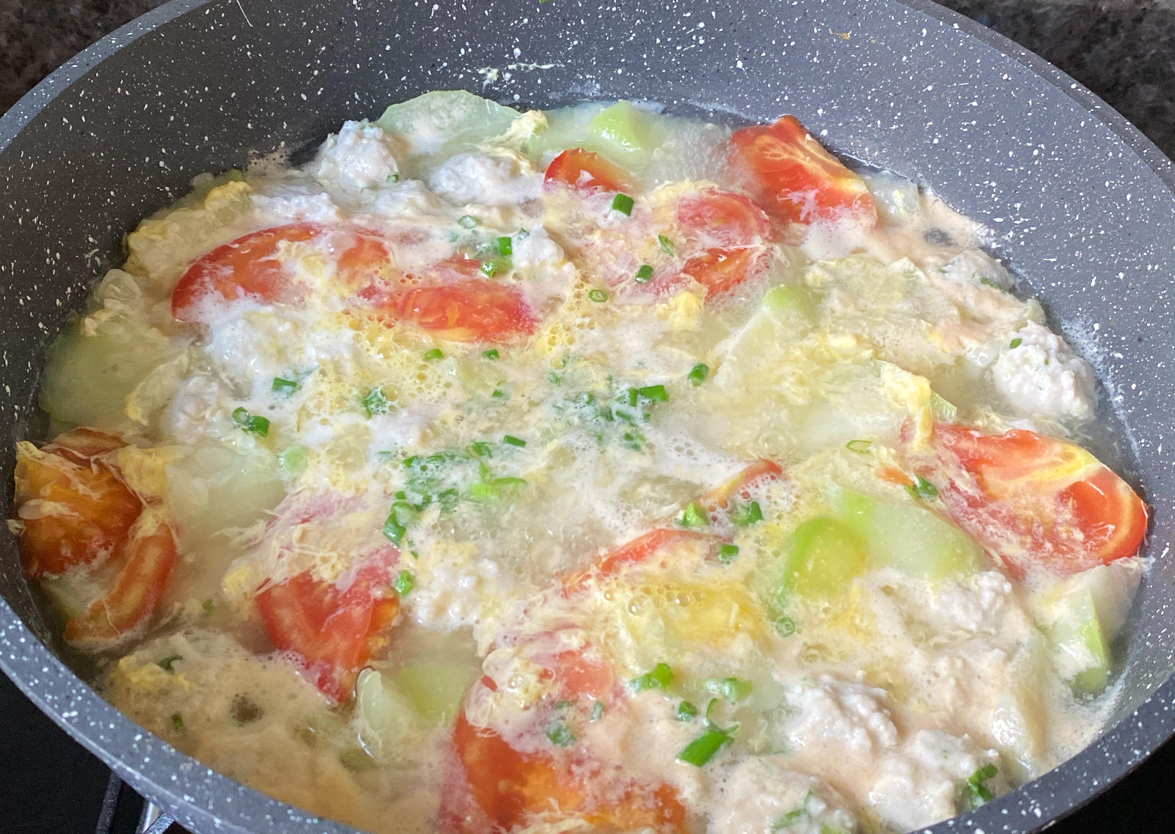 丸子|“秋后一碗汤,赛过喝参汤”,分享一道美味汤,营养开胃去秋燥