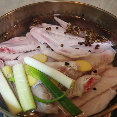 家常|家常卤鸭翅