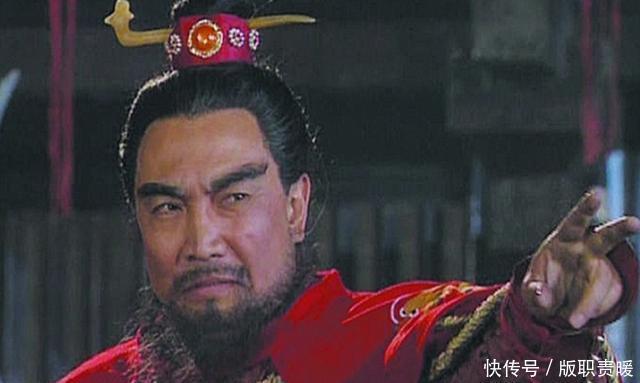 关羽|孔明为何要独派关羽伏兵华容道，谁知其中隐藏着三个极大的秘密！