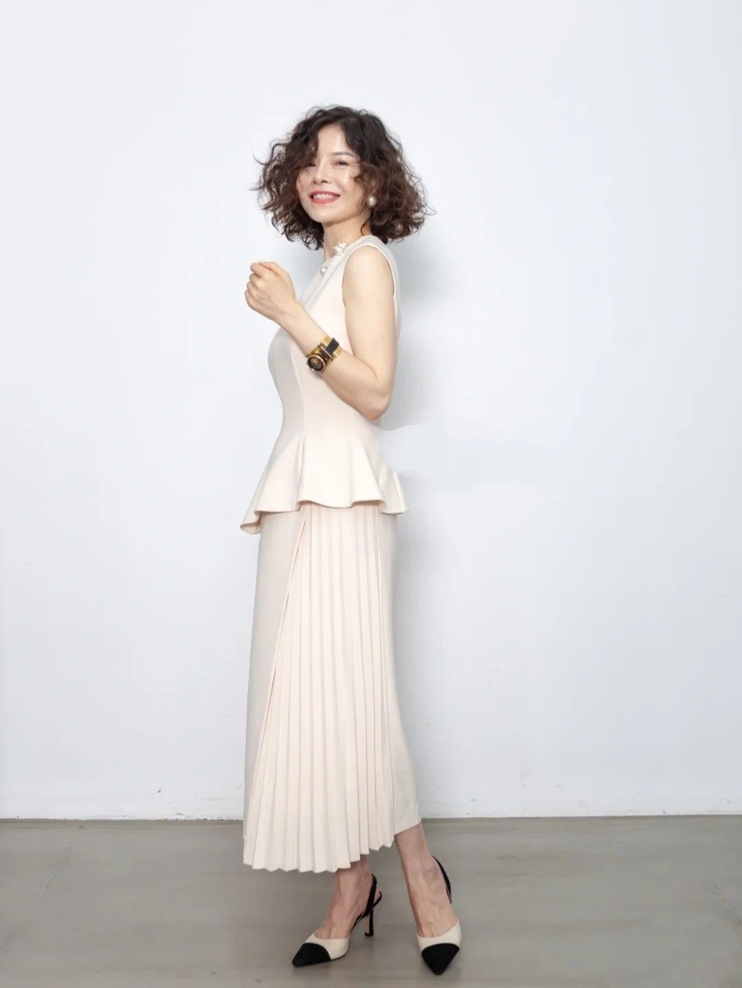 蕾丝|这才是适合60岁女人的半裙搭配，不年轻不高挑，也能令人怦然心动