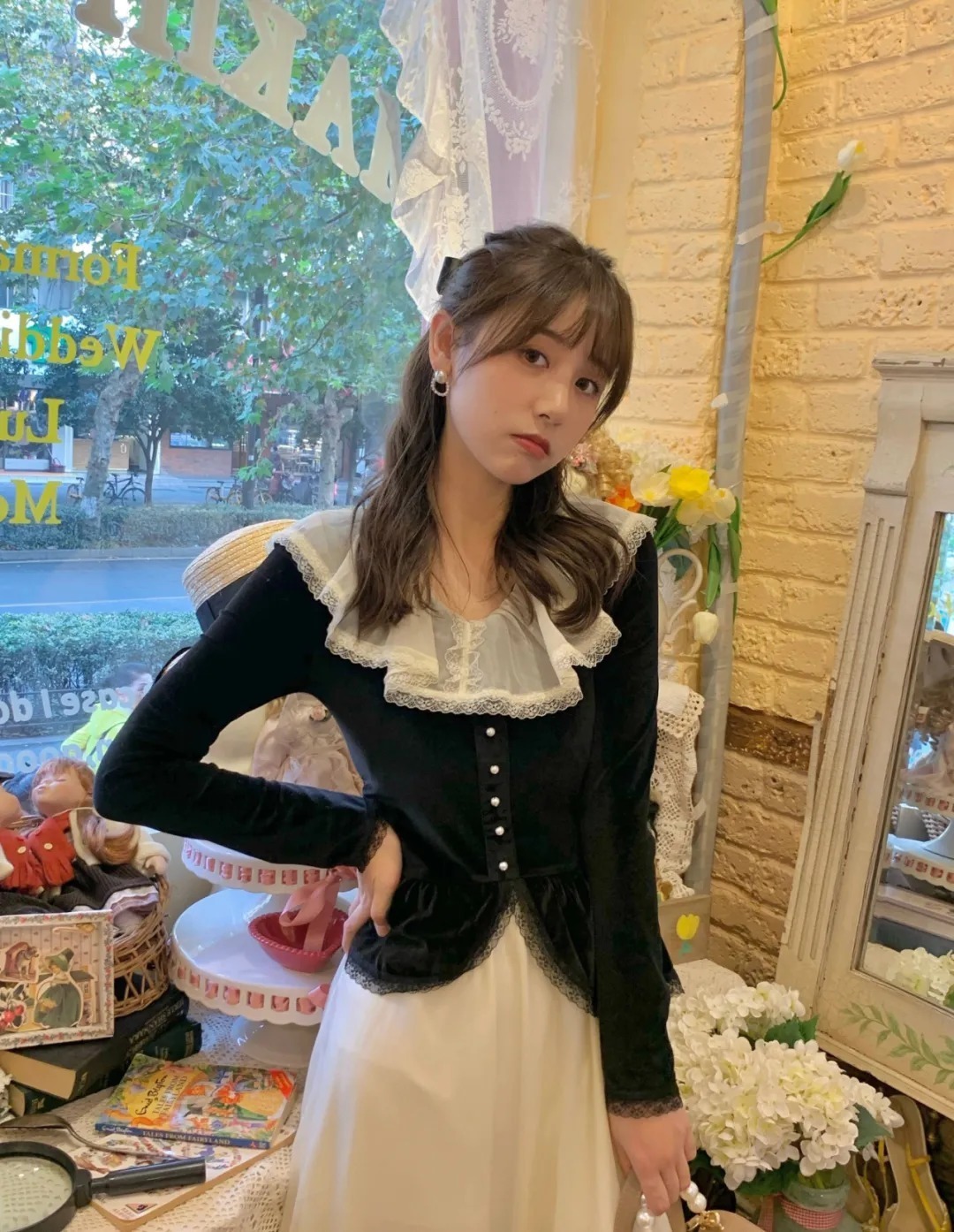 文艺|街拍时尚组图:浙工大学校花徐依莎,文艺与知性的美集于一身