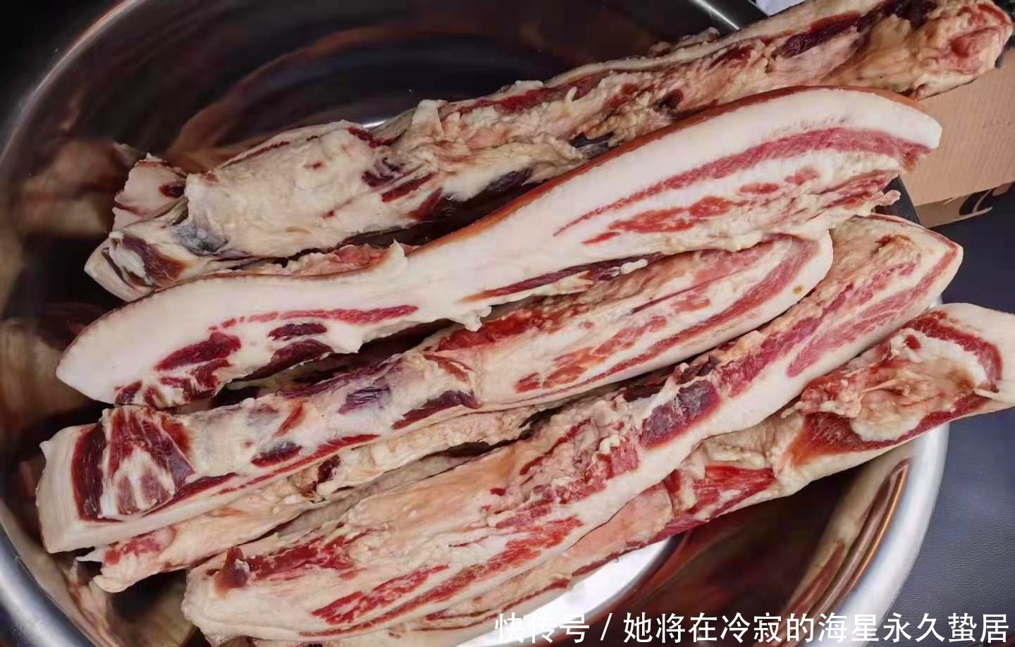 腊肉这么做,好吃又下饭,山区农村人都喜欢这么吃