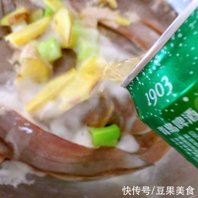 小勺|0失败！！海边人的秘制黄金炸鱼，外酥里嫩上桌秒光