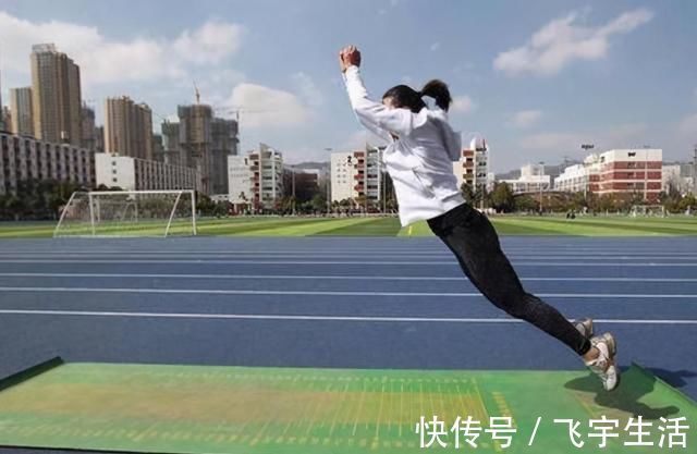 孩子|中国第一巨人鲍喜顺不听医生劝告，执意生下一子，一家现状如何