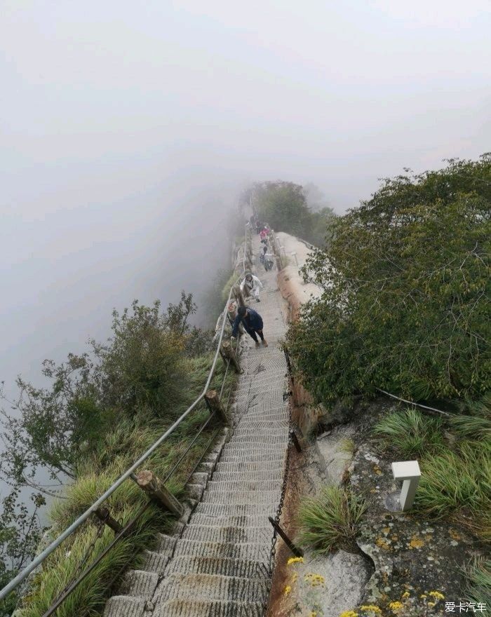 感受|和大汉一起感受五岳之巅，一起“华山论剑”！