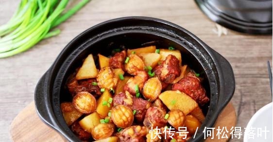 这么做土豆太香了,妥妥的待客硬菜,营养全面十足!