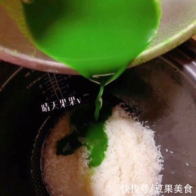 冬天的的味道，懒人网红菠菜饭不用烤箱照样能做