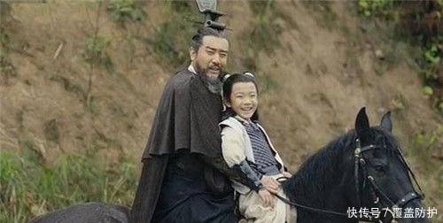 三国|他乃三国第一神童,献10条妙计助曹操顺利破城,曹操:给他留全尸