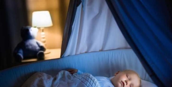 宝妈|孩子到底啥时候可以睡整觉?宝妈不干涉吃夜奶到2岁后果咋样?