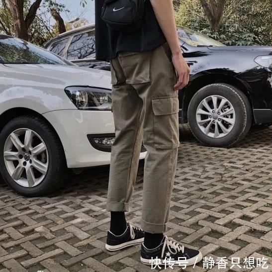 还在穿打底裤?都过时了,现在流行这4种裤子,让你腿长1米8