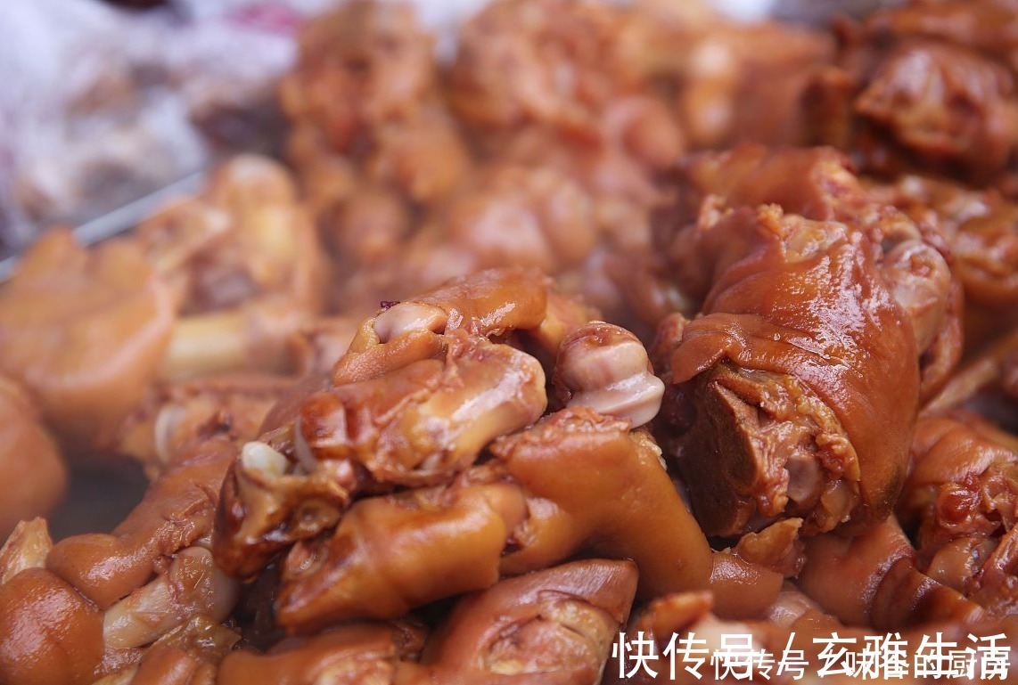 买猪蹄,要前蹄还是后蹄?两者区别大,买错了肉少骨头多,不划算