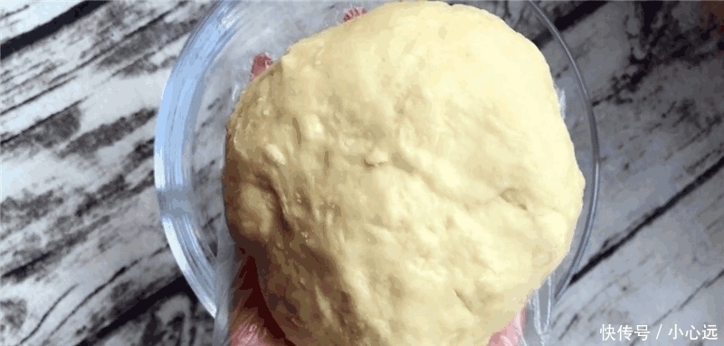 面食达人|电饭锅做早餐面包的配方, 比蒸馒头还香甜, 学会可以做给家人吃