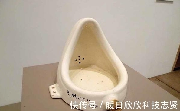 饥饿@展览会上85万一根的香蕉,被饥饿游客一口吃掉,结局如何?