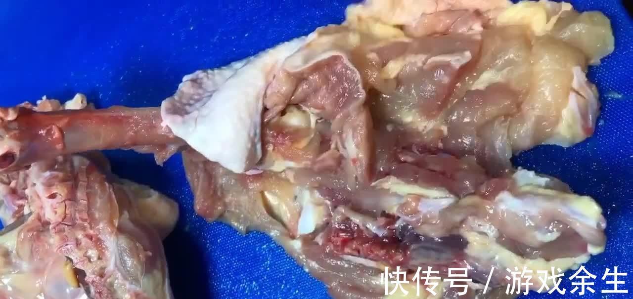 口水鸡的详细做法，2种香料保证色黄不腥，香辣味美肉质鲜嫩爽滑