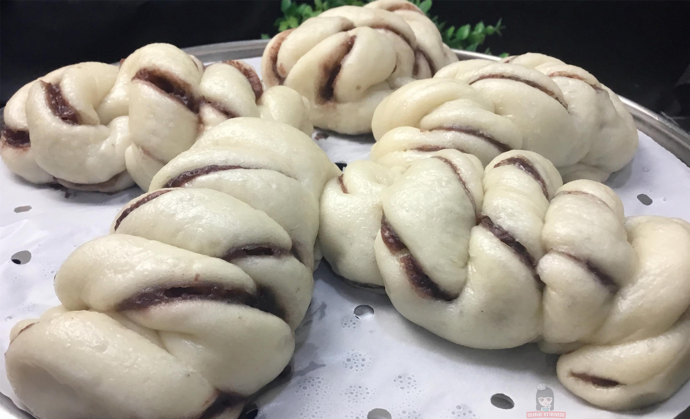 看一遍|花卷的创意新做法,一卷一夹还带馅,层次丰富看一遍就会做