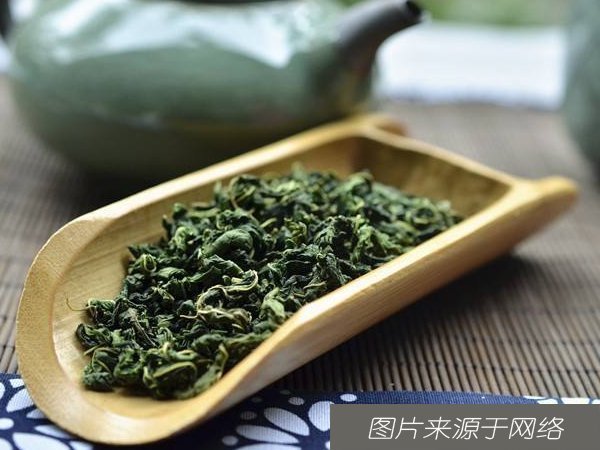 喝桑叶水好处多多,还被称为”神仙草“,经常喝会收获4个好处