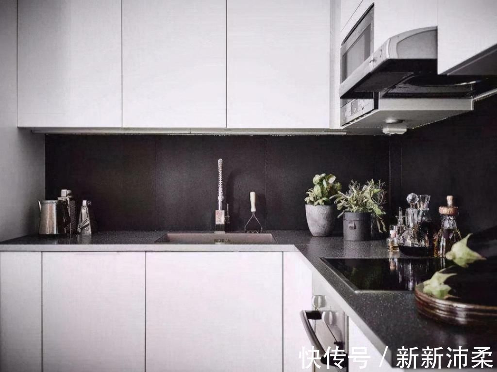 亚克力|还在用不锈钢、大理石、石英石做台面？这种新型板材你得了解