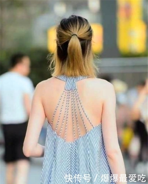 赏心悦目|街拍羞涩可人的小姐姐,秀出青春活力范,令人赏心悦目