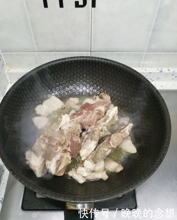 酸菜|大爷卖这“懒人菜”,5元一斤,每天200斤不够卖,明星也爱吃