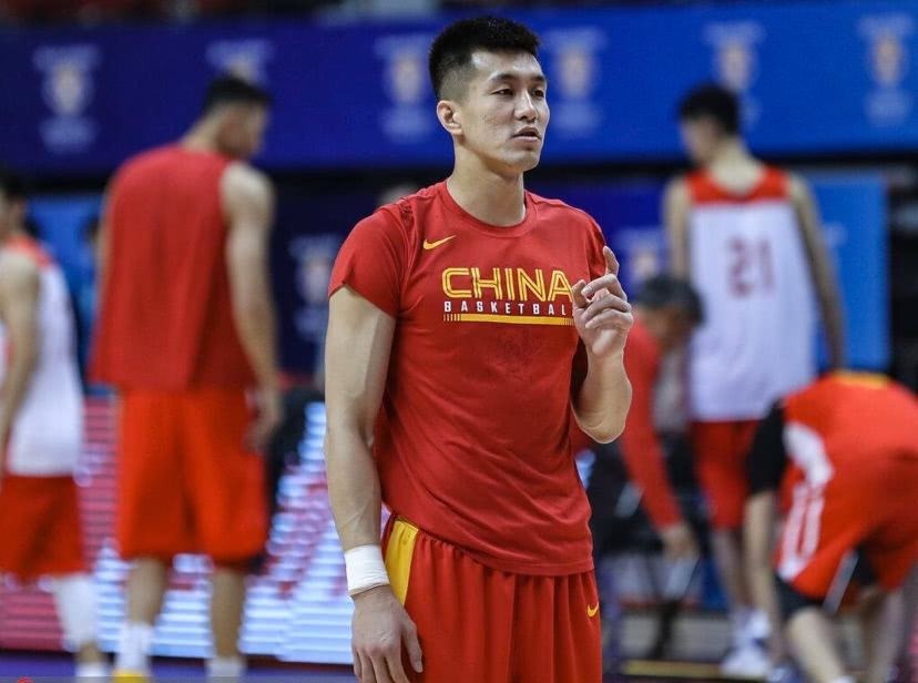 亚洲杯|中国男篮公开采访：杜锋话里有话，赵睿心存感激，郭艾伦不忘初心