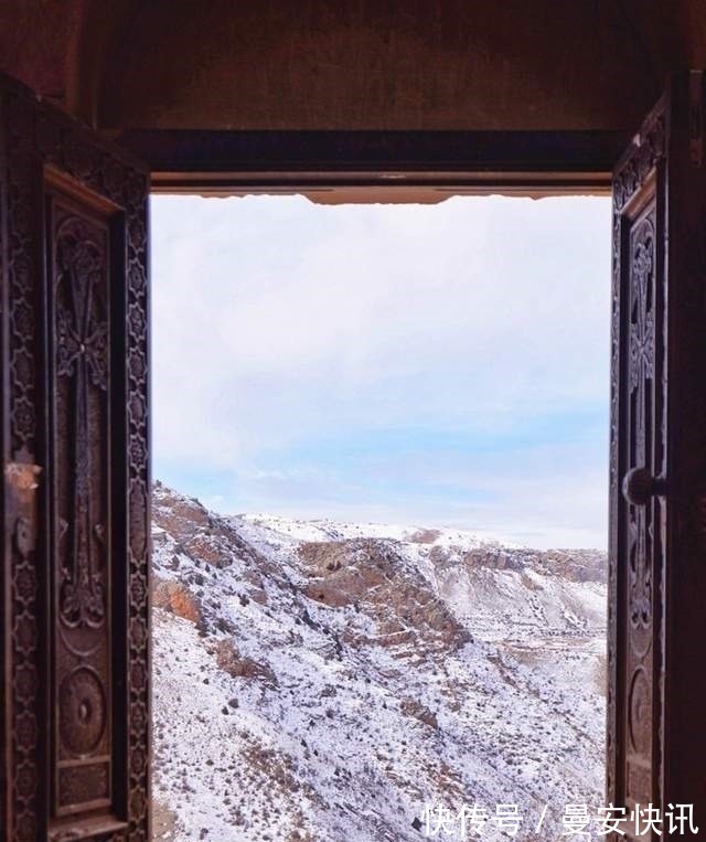 雪山|亚美尼亚雪山中隐藏的这个教堂，低调淡雅，却是当地少见的遗迹