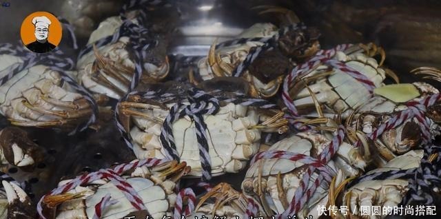 怎样蒸螃蟹不留黄也不腥,大厨教你正确做法,原来这么简单!