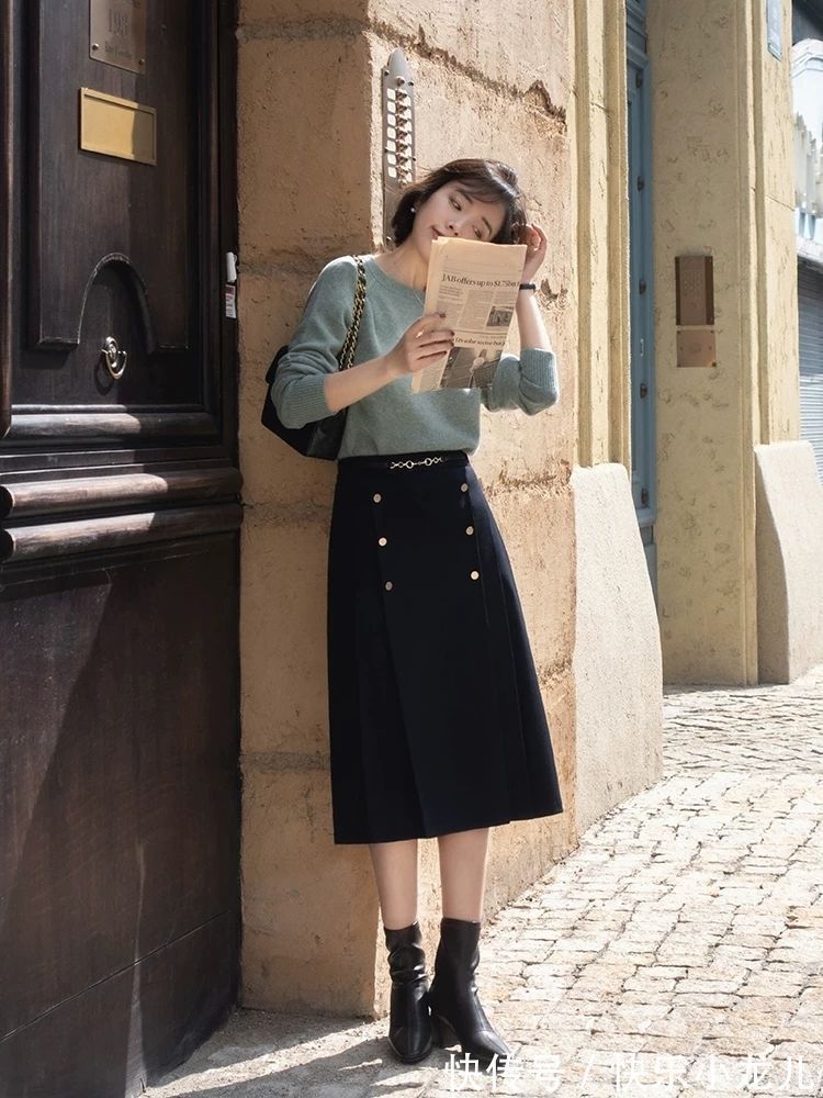 半身裙 今年流行针织衫搭配半身裙,日常简约又保暖,当成内搭也洋气