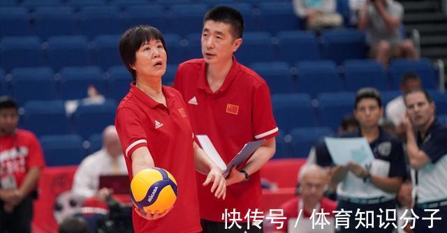 安家杰|中国女排巴黎一期集训队名单，新教练新队长9名新人，供讨论