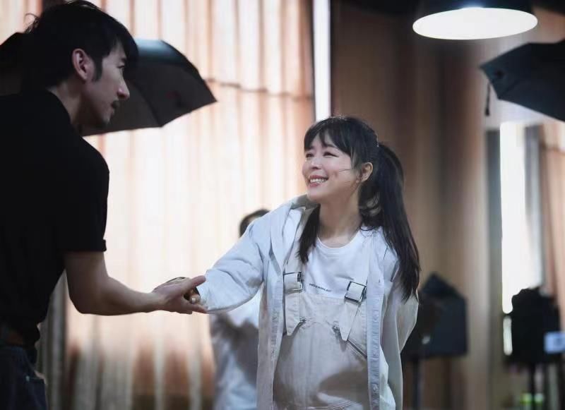 松子|主演舞台剧《被嫌弃的松子的一生》，张静初：在爱情里，我们每个人都是很现实的俗人