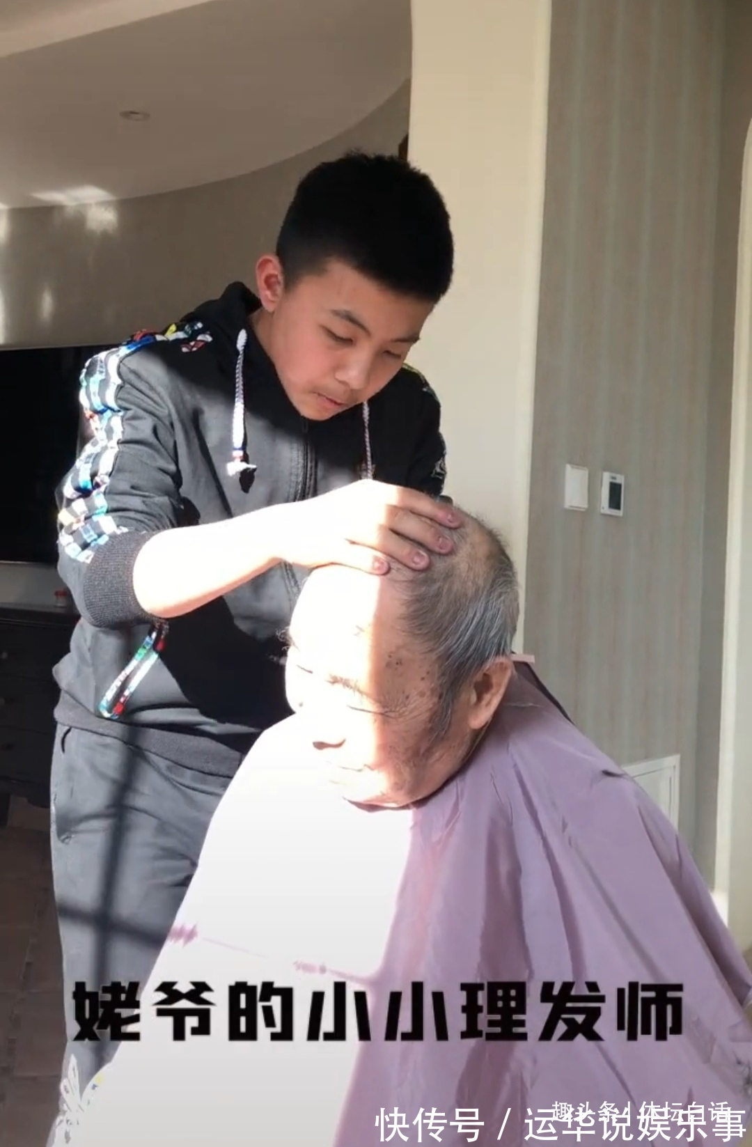 北京二队|邓亚萍母子花式打球!儿子身高已超过妈妈一头,14岁已获冠军