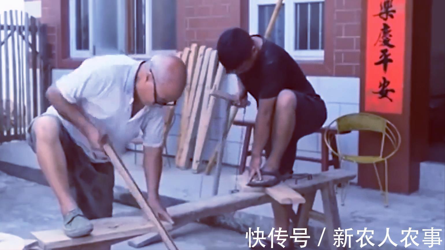 爷爷|现代版鲁班?爷爷为孙子纯手工打造螃蟹车,网友:又是别人家的