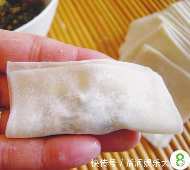 好吃|馄饨换个花样吃,简单一蒸五分钟出锅,鲜香料足,比饺子还好吃